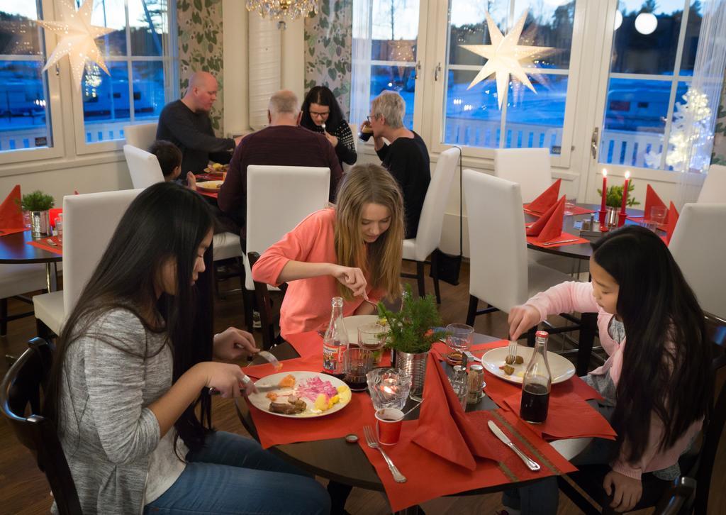 Sikfors Konferens & Fritidsby Hotel Vargbacken Kültér fotó
